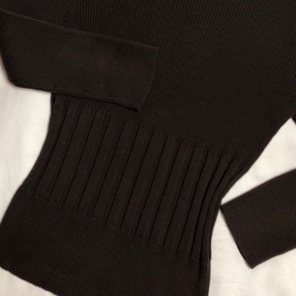 Ribbed Sweater for Women Crew Neck Brown Size Small - Picture 3 of 7